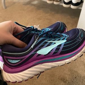 Brooks Running Sneakers
